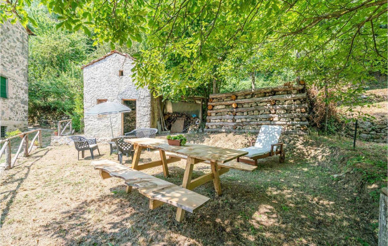 Stunning Home In Longoio With Kitchen Monti di Villa Buitenkant foto