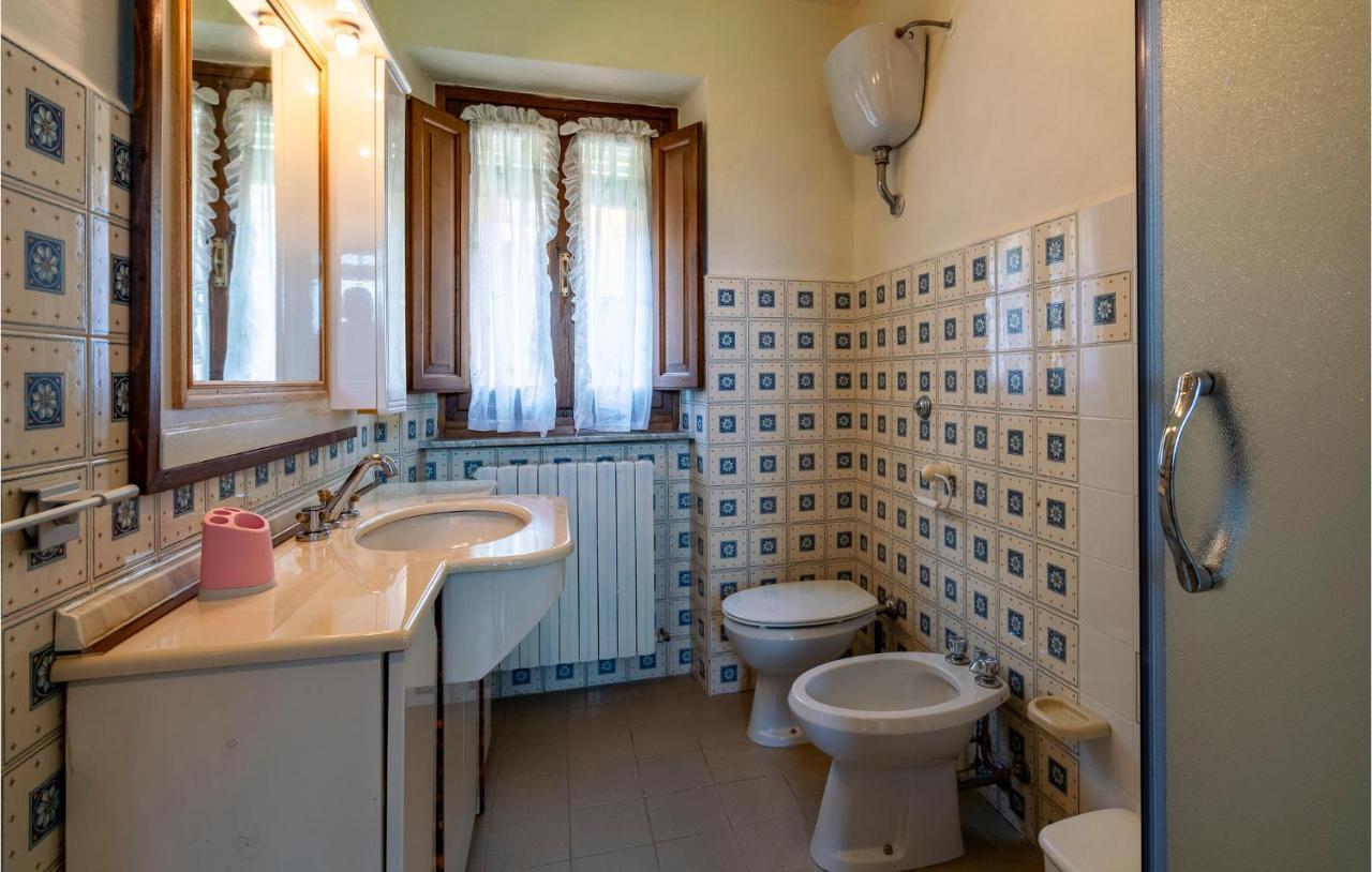 Stunning Home In Longoio With Kitchen Monti di Villa Buitenkant foto