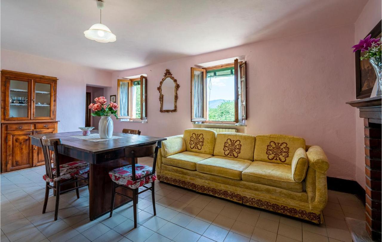 Stunning Home In Longoio With Kitchen Monti di Villa Buitenkant foto